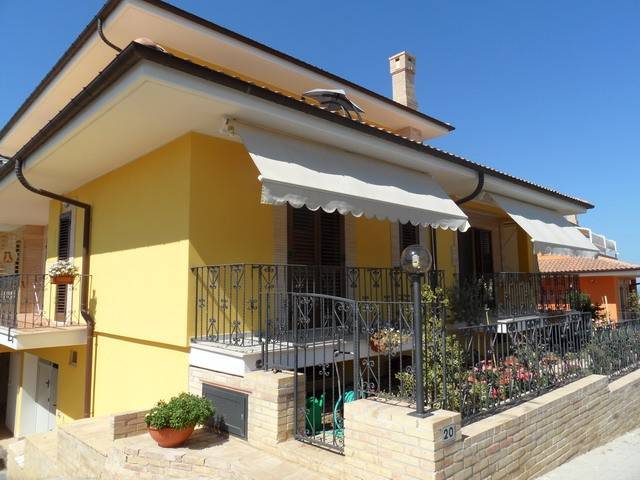 Villetta a schiera a Petacciato in Via Luigi Pirandello - Foto 2