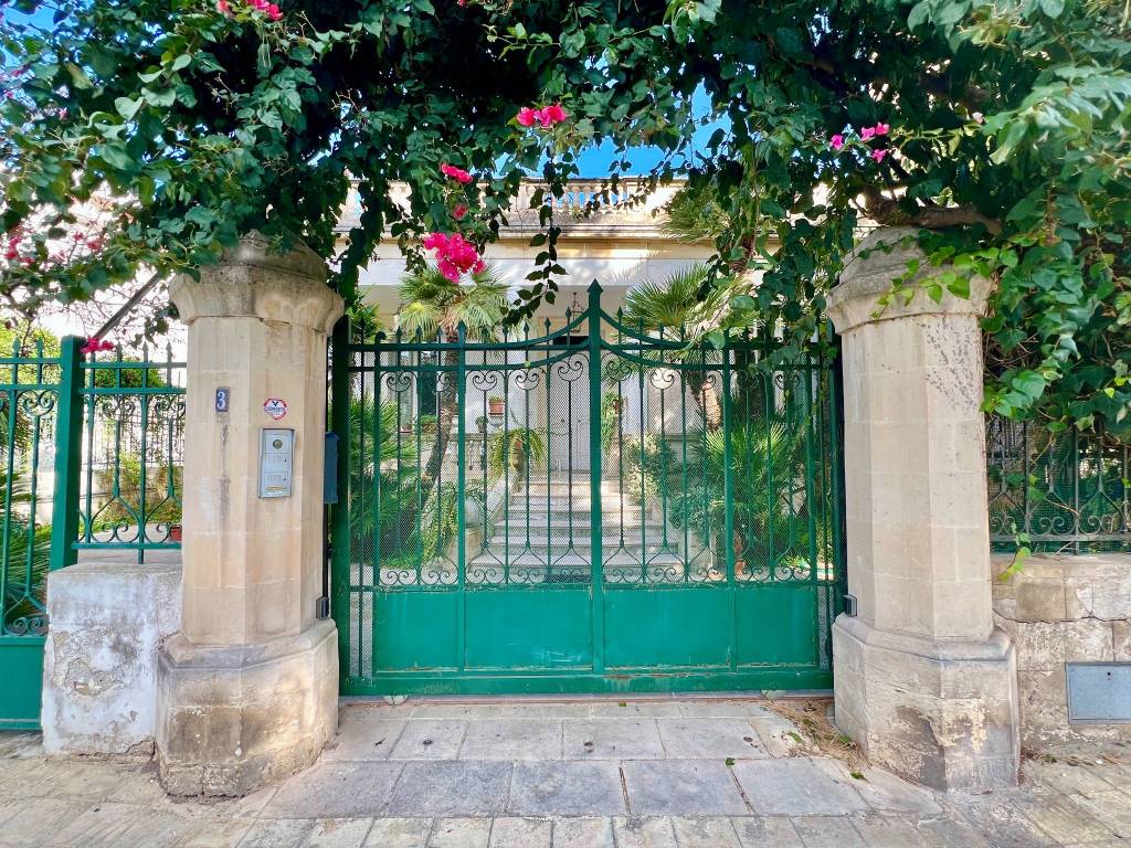 Villa a Lecce in Via Matteo Tafuro, 3 - Foto 2
