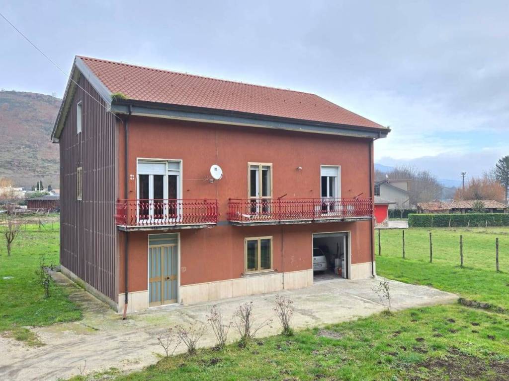 Casa indipendente a Volturara irpina in Via Vallicella, 8 - Foto 2