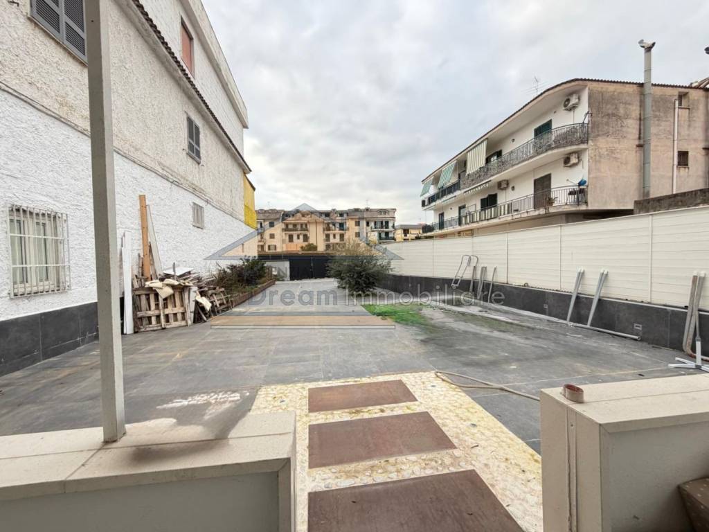 Villa a Giugliano in campania in Via Spazzilli - Foto 5