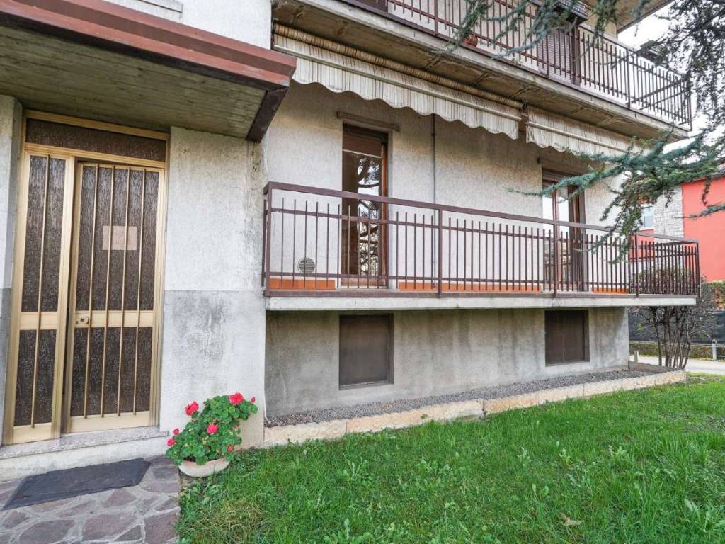 Appartamento a Nembro in via Acqua dei Buoi 9/B - Foto 2