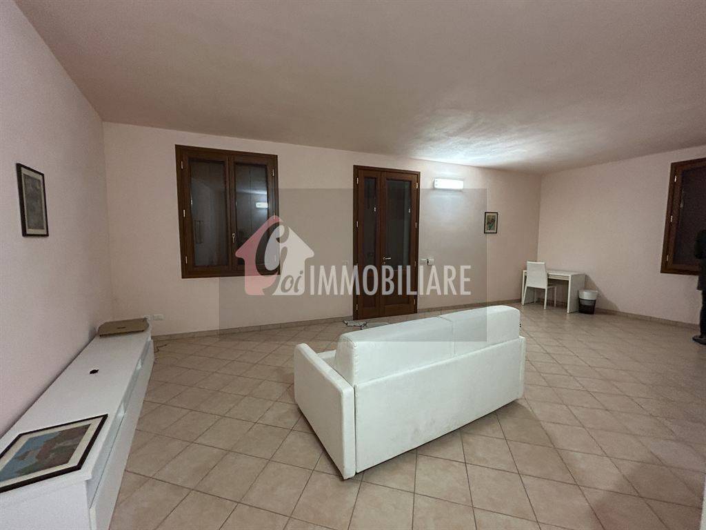 Villa a Sabbioneta in via naviglio, 37 - Foto 2
