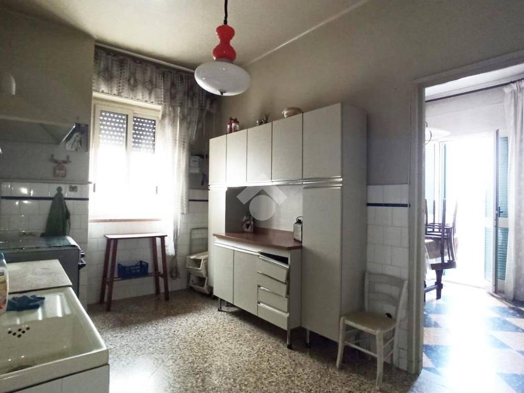 Appartamento a Mola di bari in Via Giuseppe Parini, 9 - Foto 4