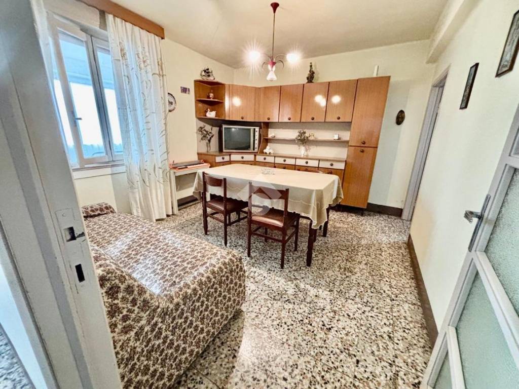 Casa indipendente a Gazzaniga in Via Leone XIII, 18 - Foto 3