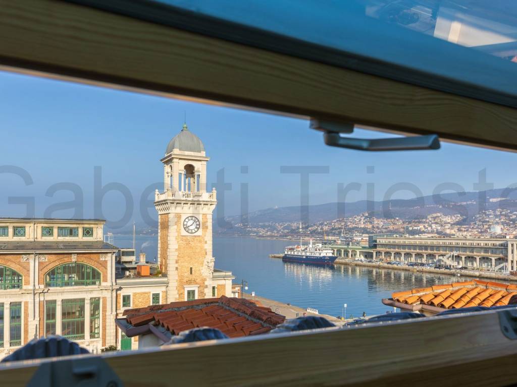Appartamento a Trieste in RIVA NAZARIO SAURO - Foto 2