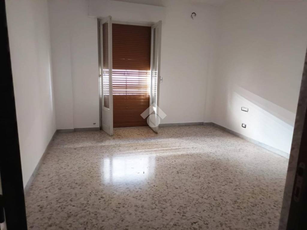 Appartamento a Mola di bari in VIA TORRICELLI, 10 - Foto 5