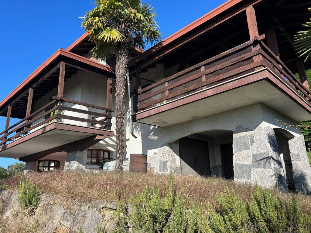 Villa a Arizzano in Via degli Alpini - Foto 2