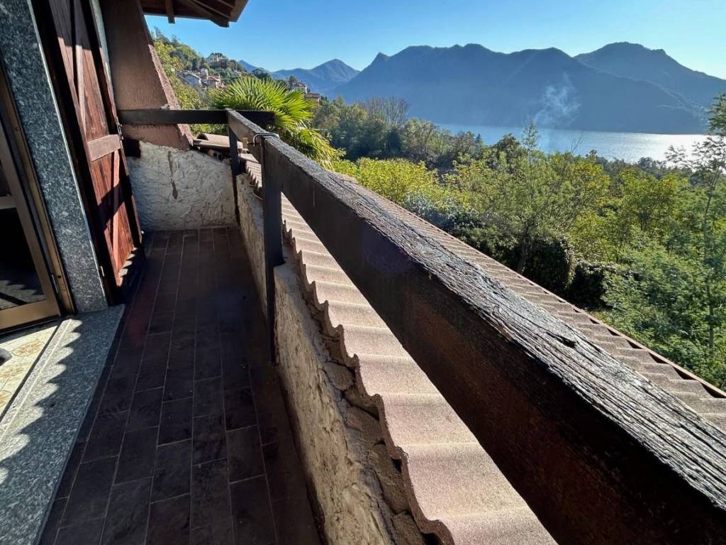 Villa a Arizzano in Via degli Alpini - Foto 4