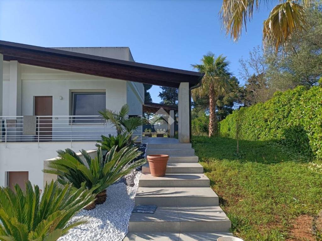 Villa a Mola di bari in C.DA PETRUSO, 5 - Foto 2