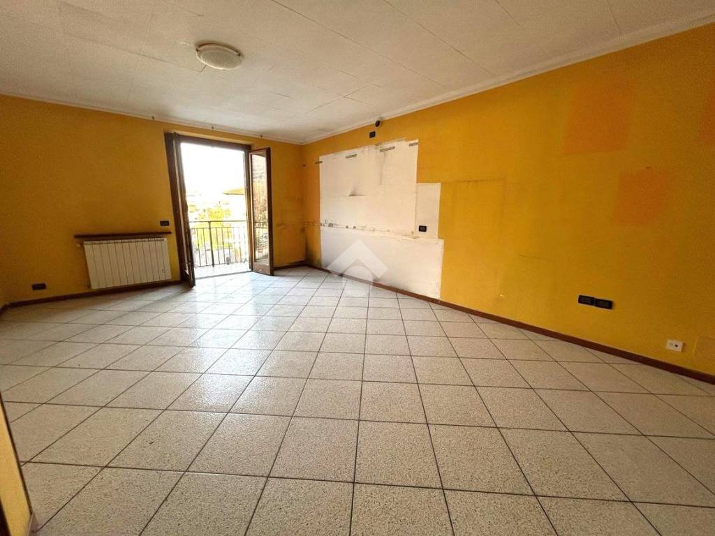 Appartamento a Costa volpino in Via Cesare Battisti, 8 - Foto 4