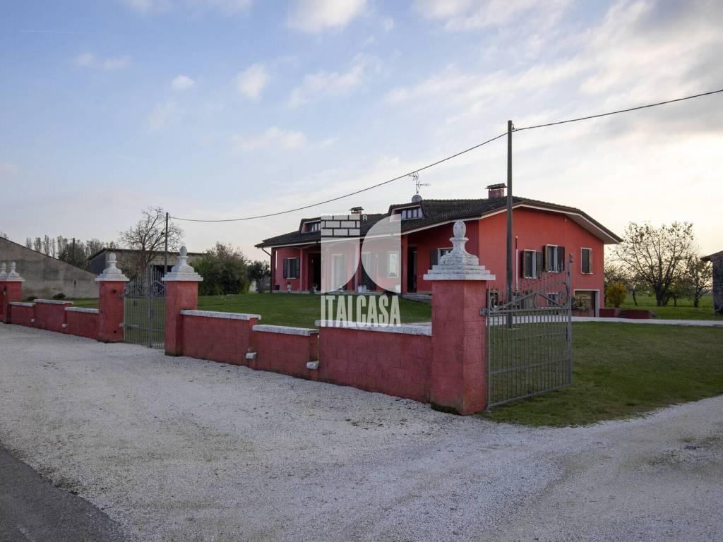 Villa a Marcaria in Strada Senga - Foto 3