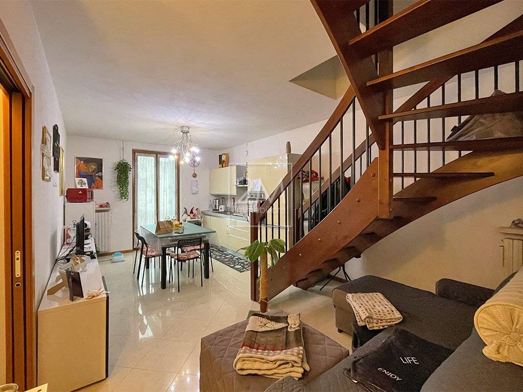 Appartamento a Villafranca di verona in Via Duca degli Abruzzi - Foto 2