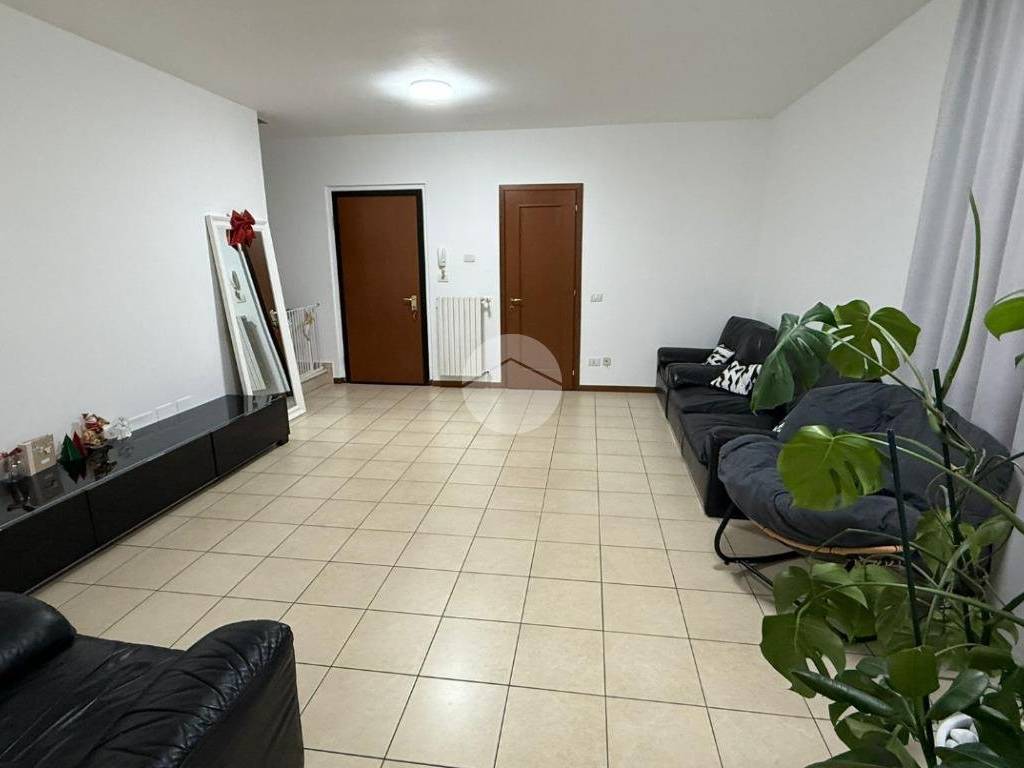 Villetta a schiera a Mantova in VIA PIERO BOTTONI, 17 - Foto 2