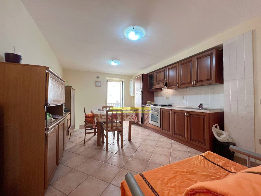 Casa indipendente a Atri in Via Aurelio Grue - Foto 2