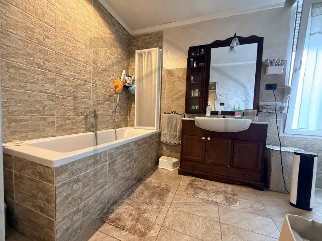 Villa a Montegrotto terme in Via Configliachi - Foto 4