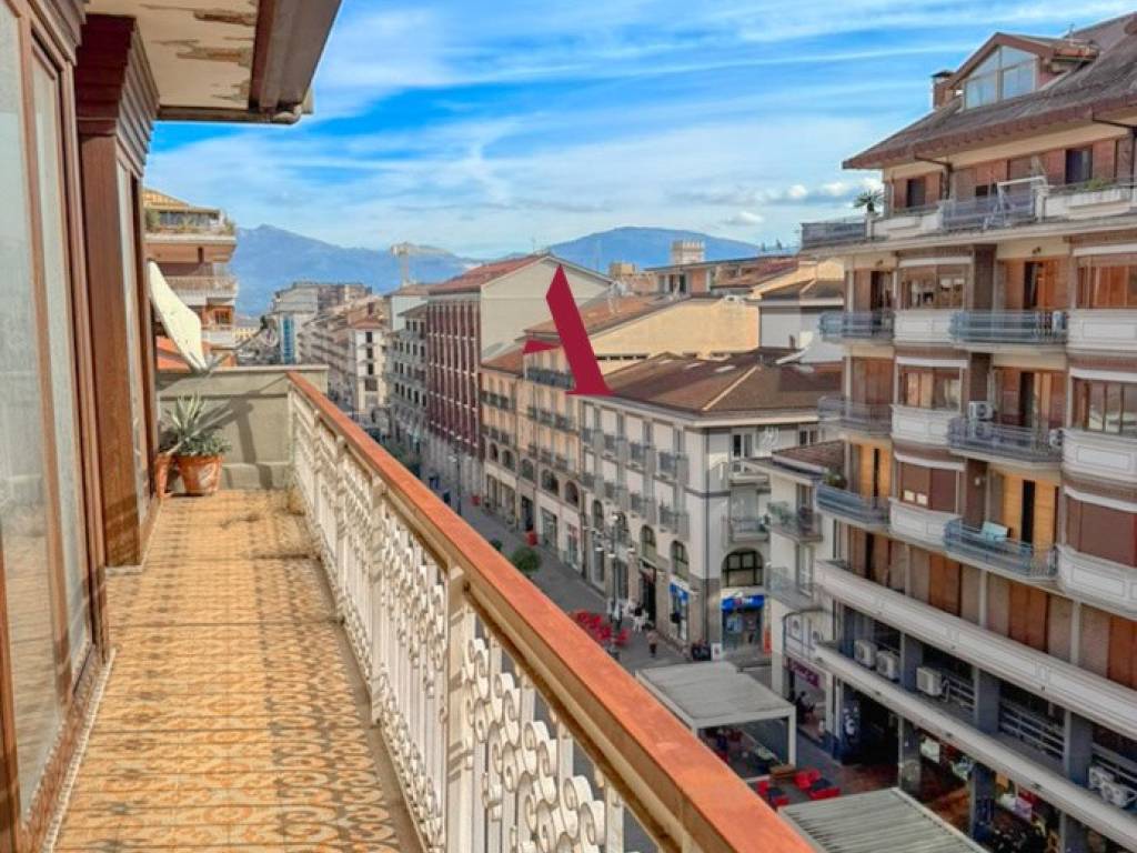 Appartamento a Avellino in Corso Vittorio Emanuele, 270 - Foto 3