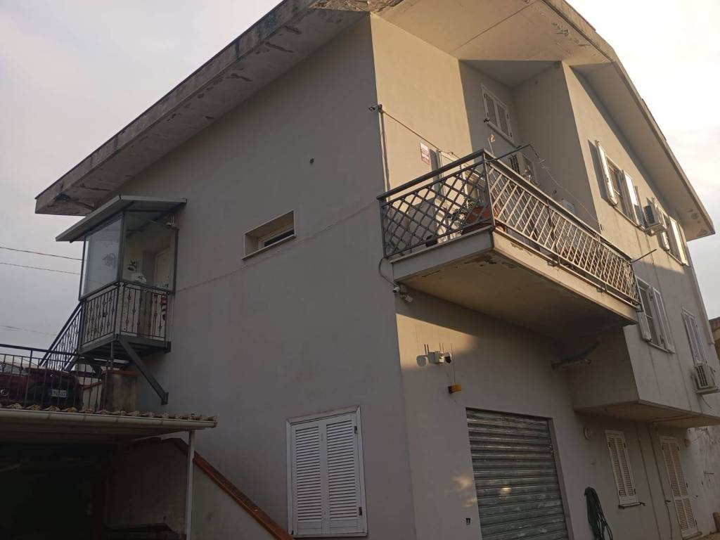 Villa a Minturno in Via Luigi Cadorna, 145 - Foto 3