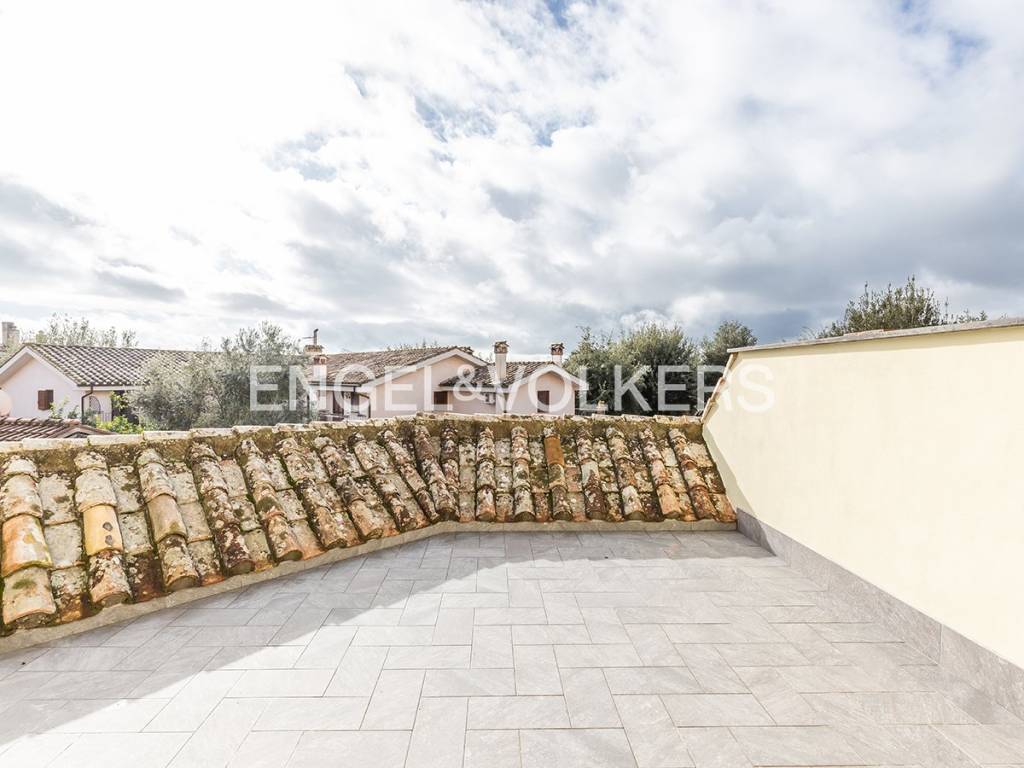 Appartamento a Trevignano romano in Via Bernardino Francesconi - Foto 4
