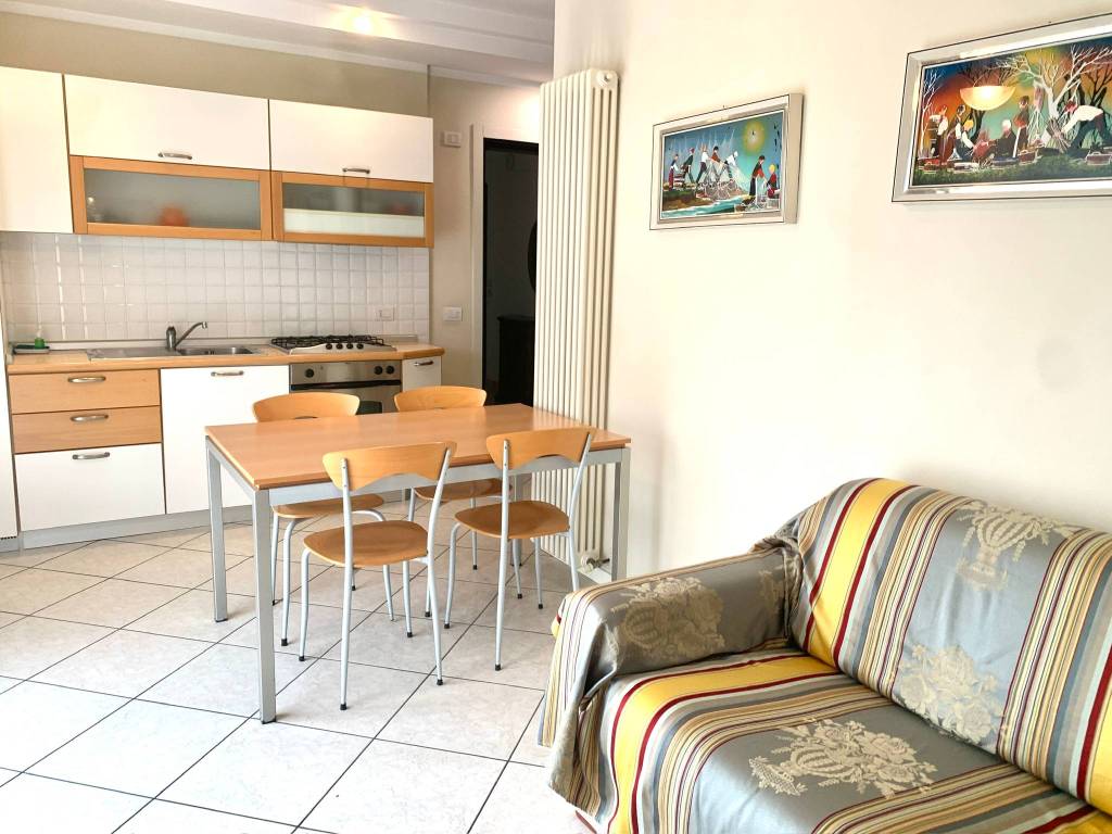 Appartamento a Riccione in Viale Damiano Chiesa - Foto 4