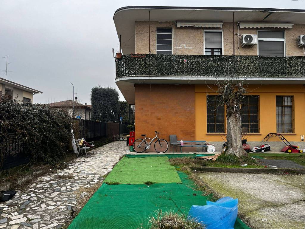 Palazzo / stabile a Orio litta in Via Trieste - Foto 2