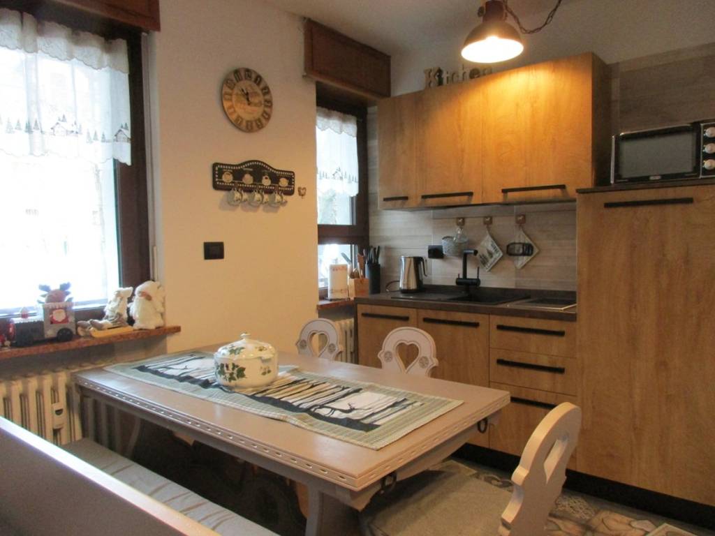 Appartamento a Bardonecchia in Viale Roma, 35 - Foto 3