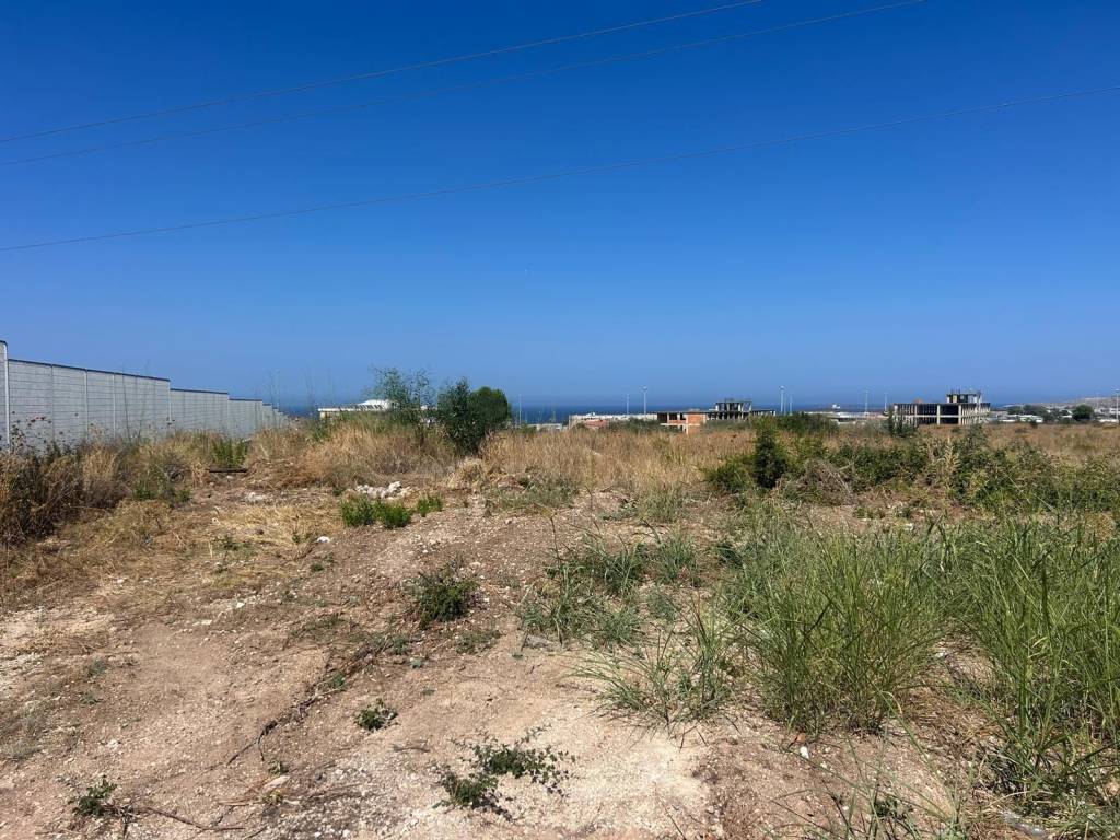 Terreno a Melilli in via Garrone - Foto 2