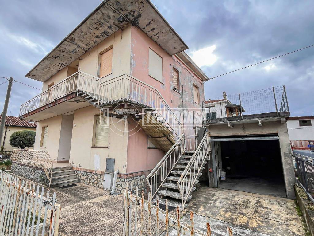 Villa a Santarcangelo di romagna in Via Rimini, San Michele 4 - Foto 2