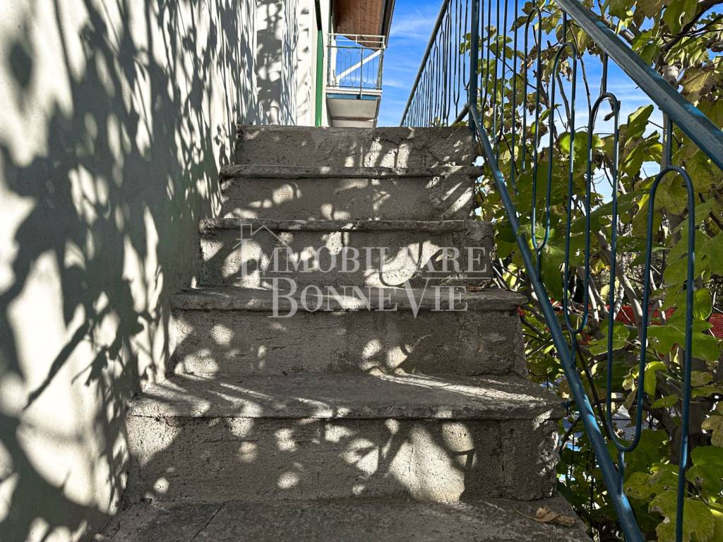 Appartamento a Olgiate comasco in Via del Cantalupo, 7 - Foto 2