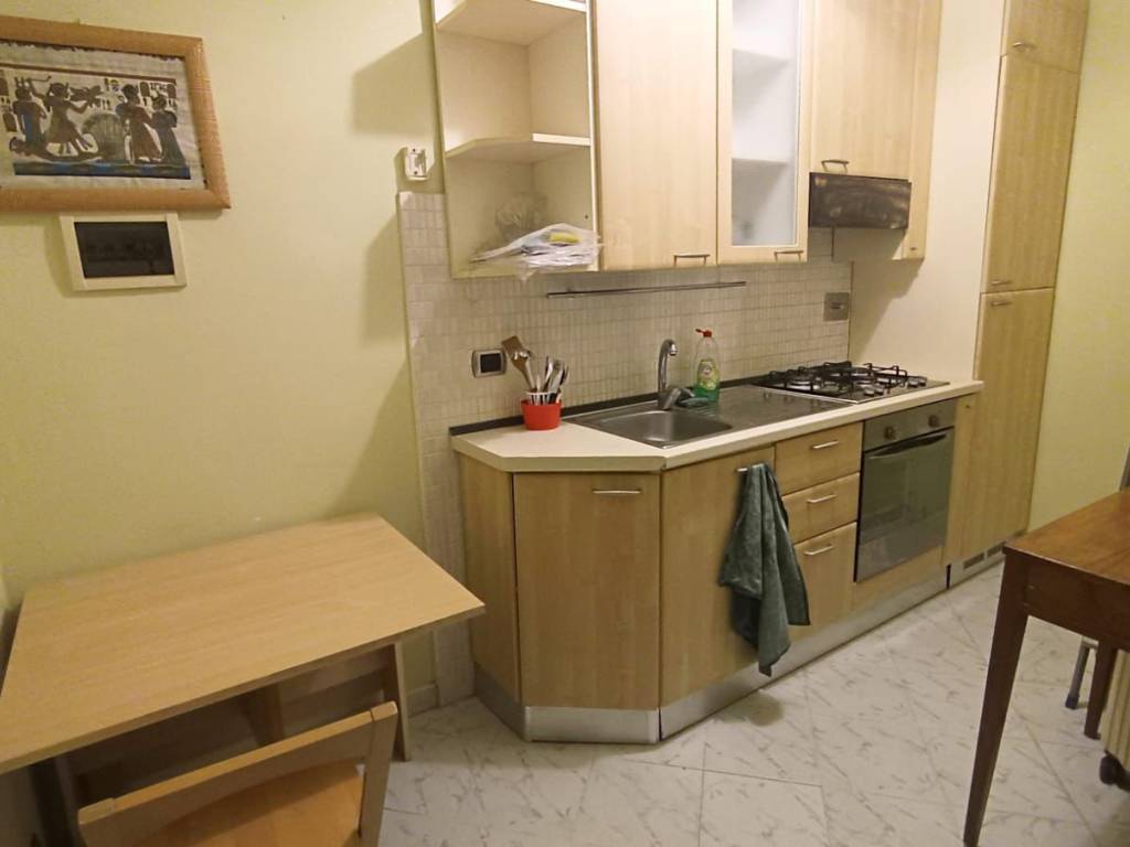 Appartamento a Genova in Via Sestri, 55 - Foto 2