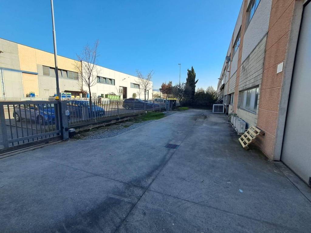 Immobile a Brusaporto in Via Artigiani - Foto 4