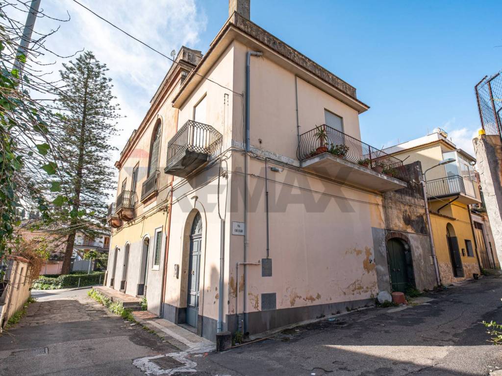 Casa indipendente a Mascali in via Etnea, 208 - Foto 2