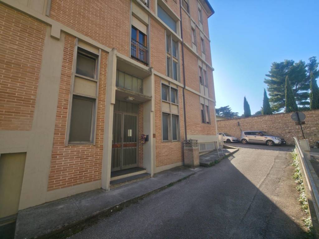 Appartamento a Spoleto in Via Paolo Schiavetti Arcangeli - Foto 5