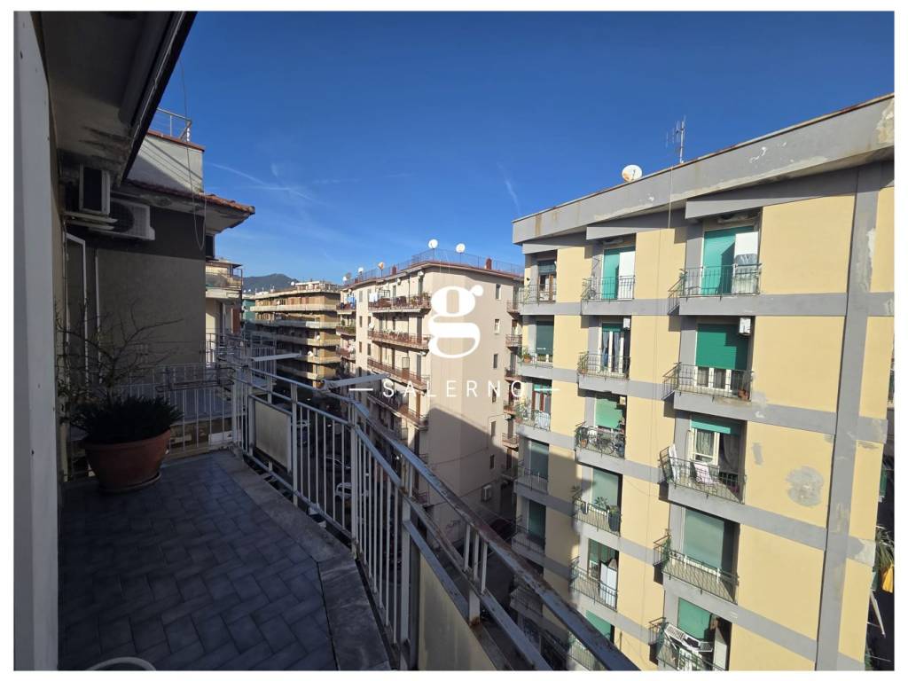 Appartamento a Salerno in Via Donato Somma - Foto 2