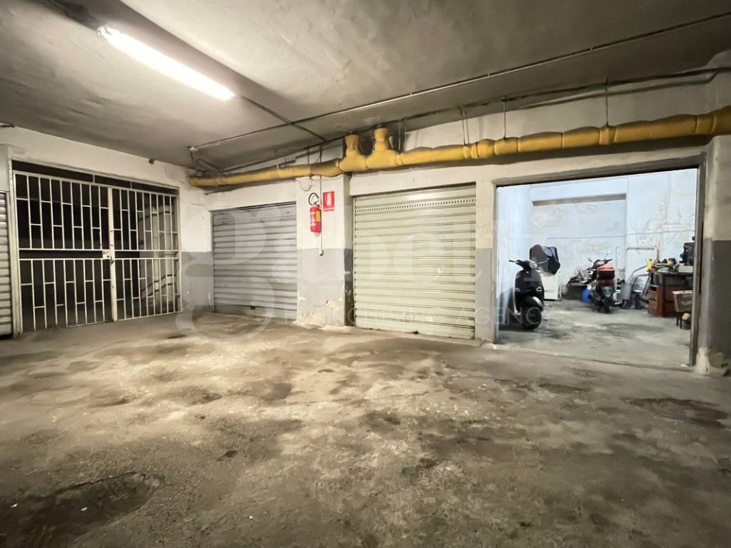 Box / garage a Mugnano di napoli in VIA NAPOLI, 287 - Foto 3
