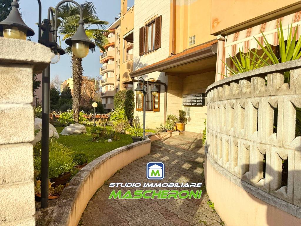 Appartamento a Paderno dugnano in Via Cardinale Agostino Gaetano Riboldi - Foto 2