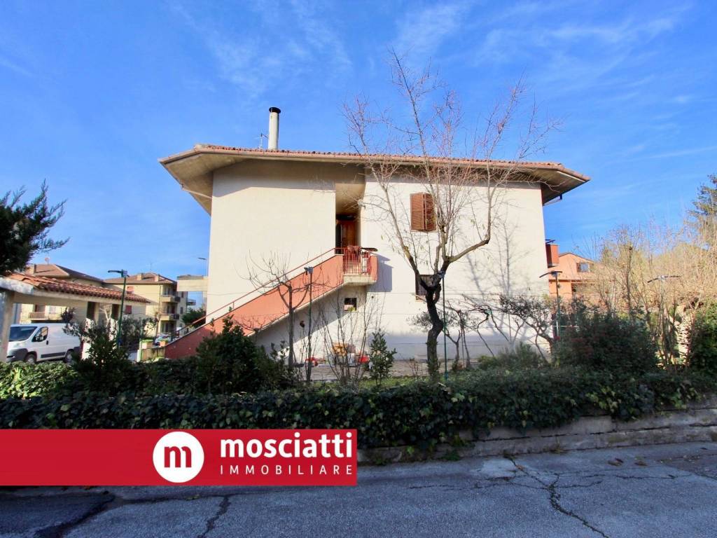 Villa a Matelica in Via Galli - Foto 3