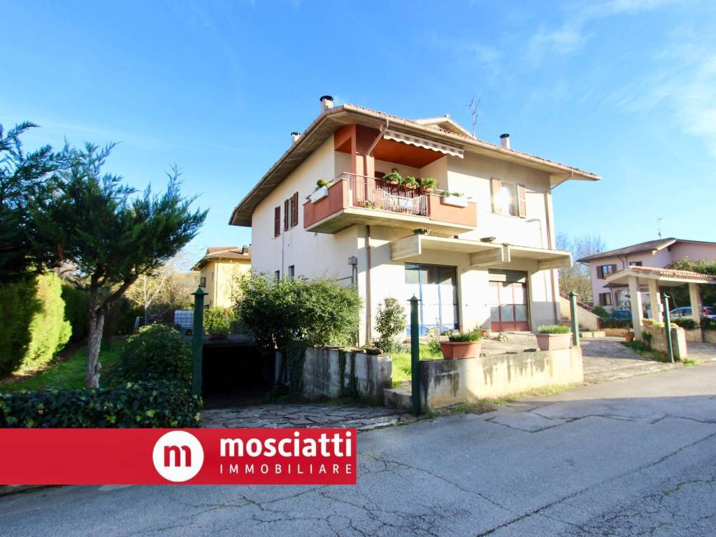 Villa a Matelica in Via Galli - Foto 4