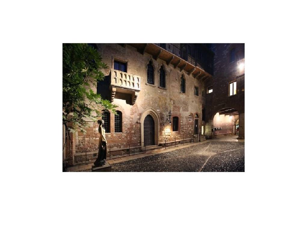 Attico / mansarda a Verona in Via della Valverde - Foto 4