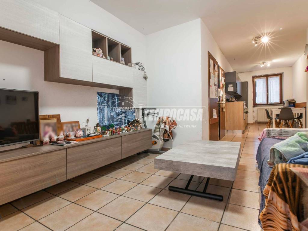 Appartamento a Limido comasco in Via Alessandro Volta - Foto 4