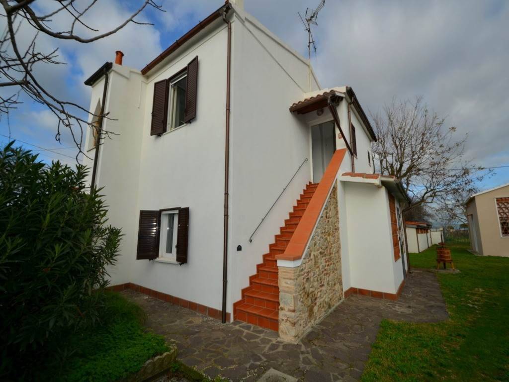 Rustico / casale a Piombino in Località Le Guinzane, 9 - Foto 2