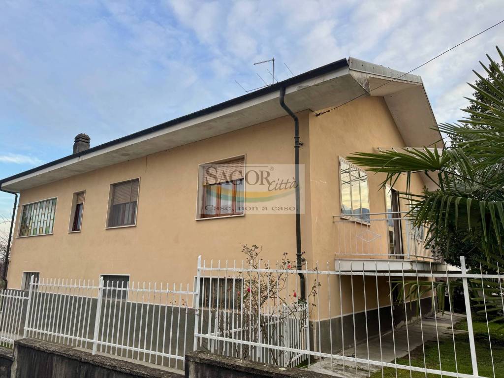 Villa a Luserna san giovanni in Via Giuseppe Malan, 1 - Foto 3