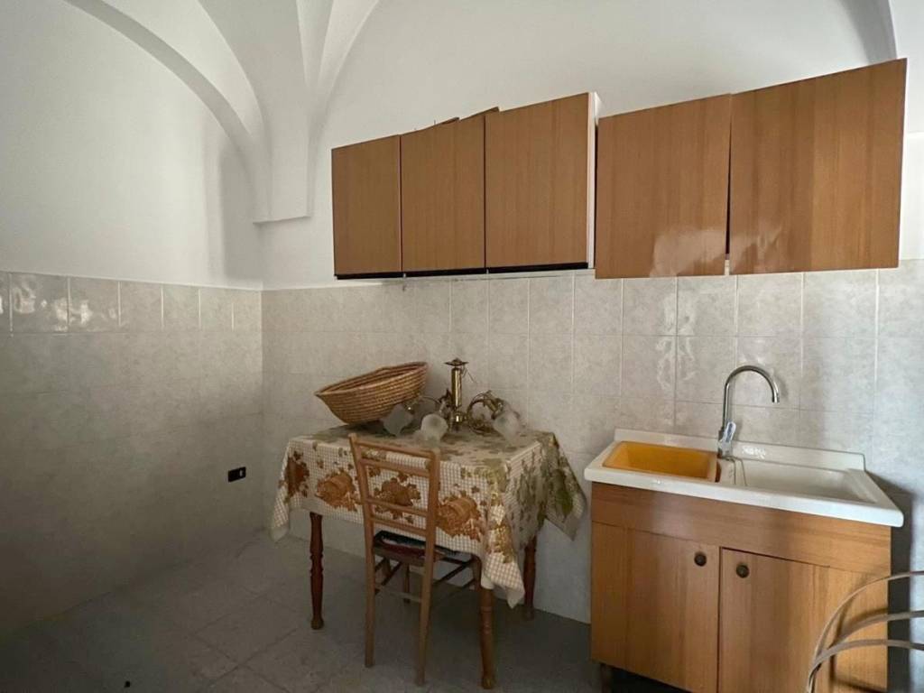 Casa indipendente a Ceglie messapica in Vico 4 Monte - Foto 2