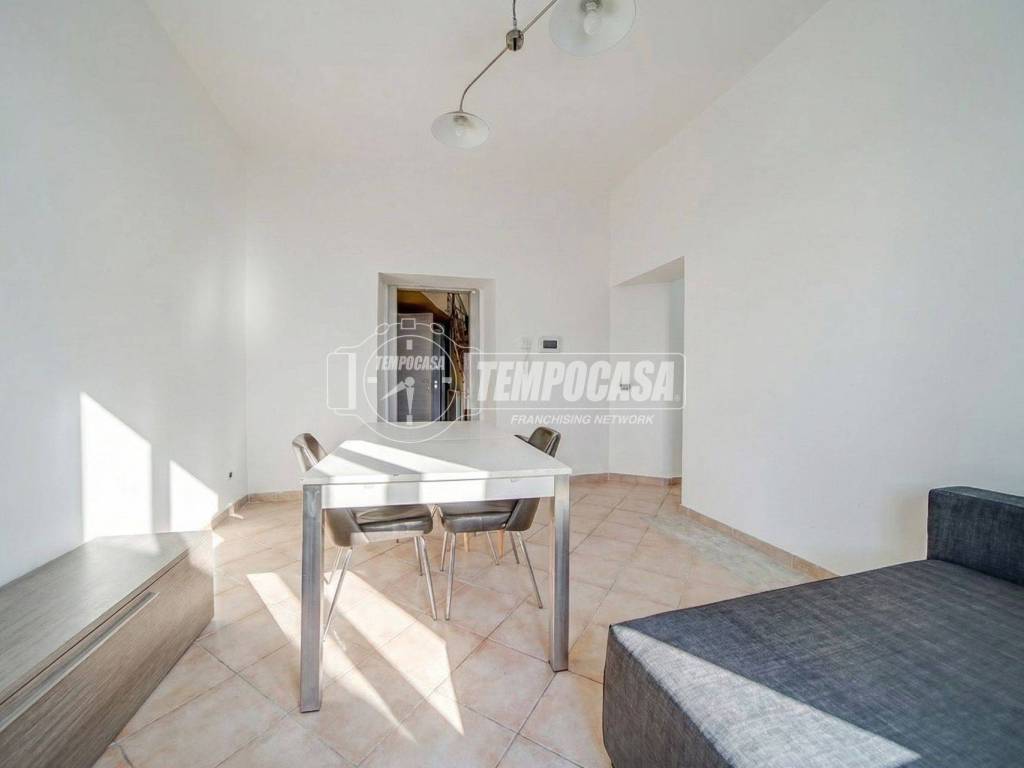 Appartamento a Cairate in Via cattaneo 21/B - Foto 2