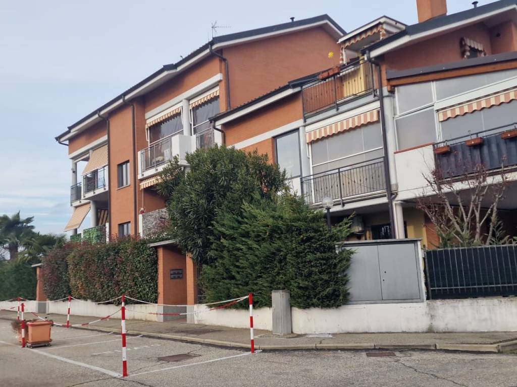Appartamento a La loggia in Strada Carignano - Foto 2