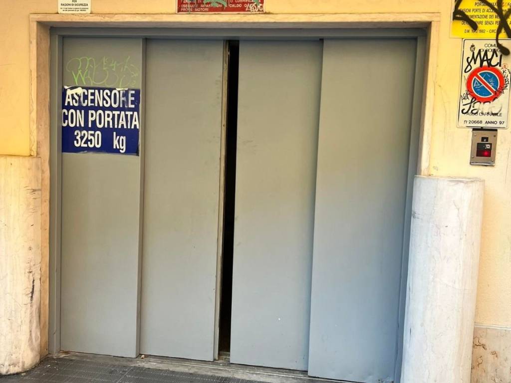 Box / garage a Bologna in Vicolo Bianchetti - Foto 4