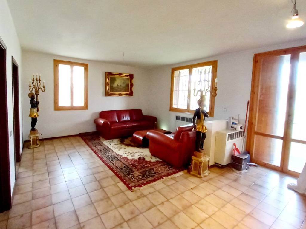 Villa a Molinella in Via Raffaello, 12 - Foto 2
