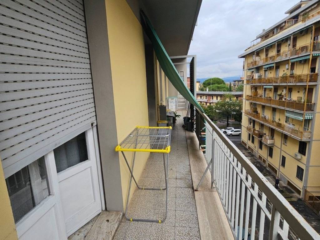 Appartamento a Scandicci in Via Grazia Deledda - Foto 3