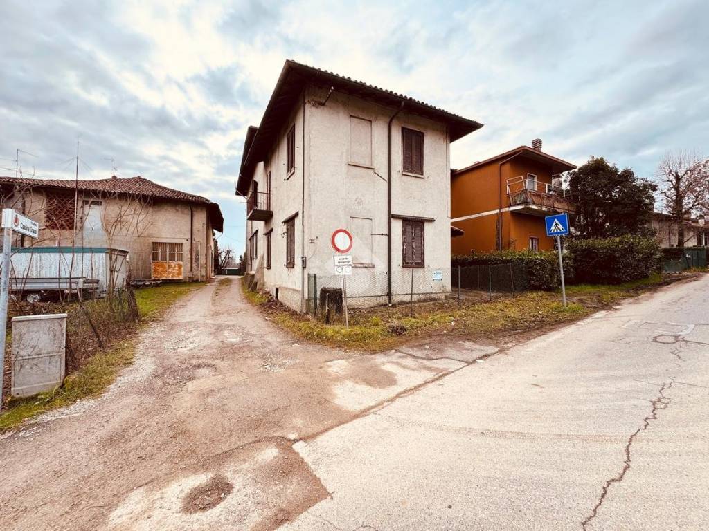 Casa indipendente a Casatenovo in Via S. Gaetano, 22 - Foto 3