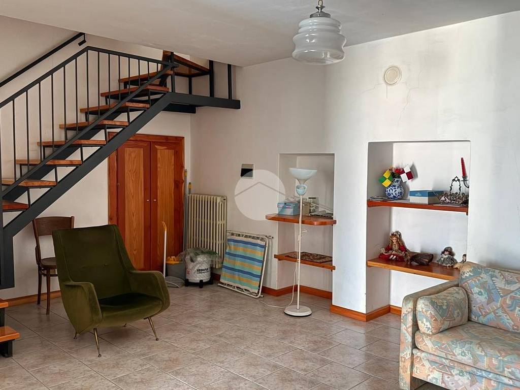 Casa indipendente a Breno in Via Case Bruciate, 4 - Foto 3