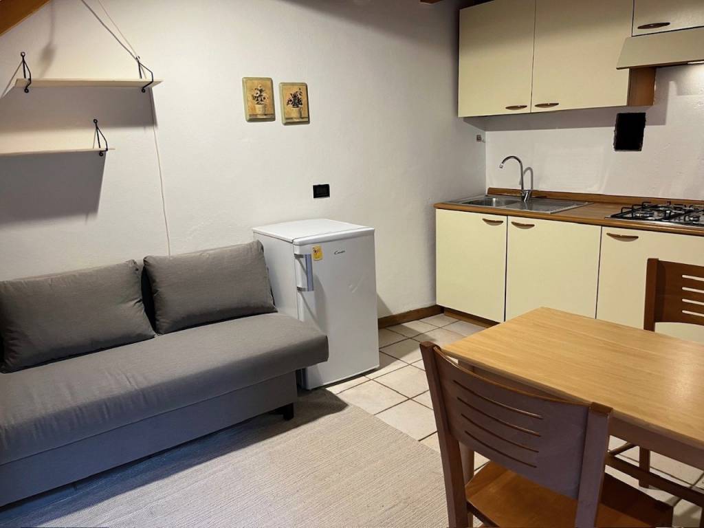 Appartamento a Verona in Via Dietro Campanile San Tomaso, 12 - Foto 2